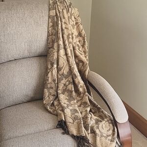 MELANGE Home Manchester Chenille Throw Blanket